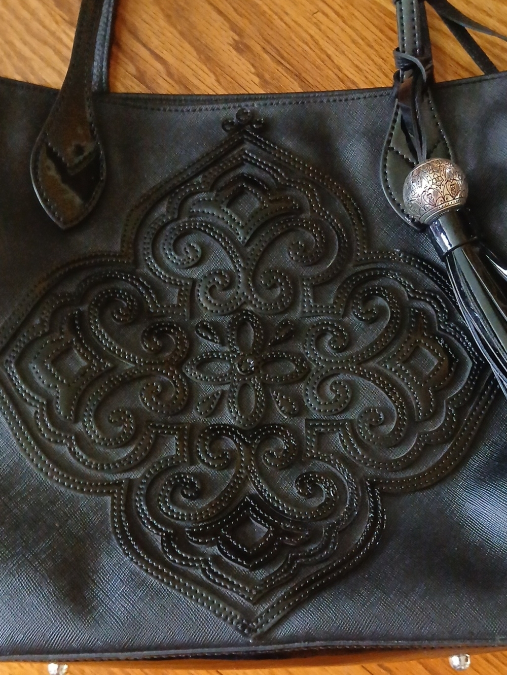 Brighton Casablanca Starla Tote in Black ■ Front Medallion and Tassel F634805 - Picture 3 of 13